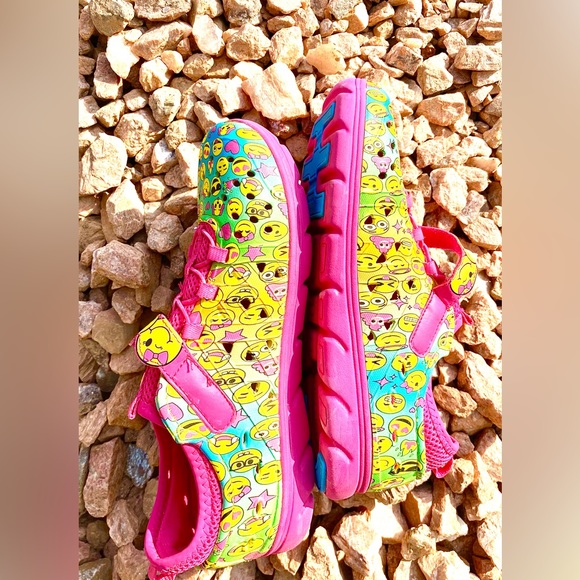 Stride Rites phibian sneakers Sanfals - Picture 9 of 9